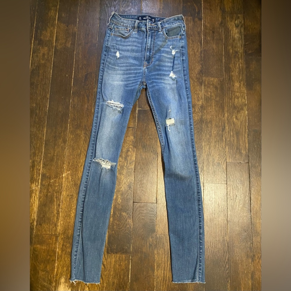❌SOLD ON MERCARI❌ hollister women’s jeans ultra high- rise super skinny SIZE 0R!